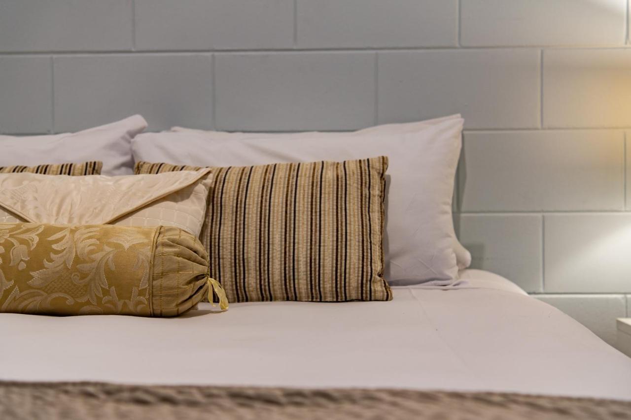 Airlie Sun & Sand Accommodation #5 แอร์ลีบีช ภายนอก รูปภาพ